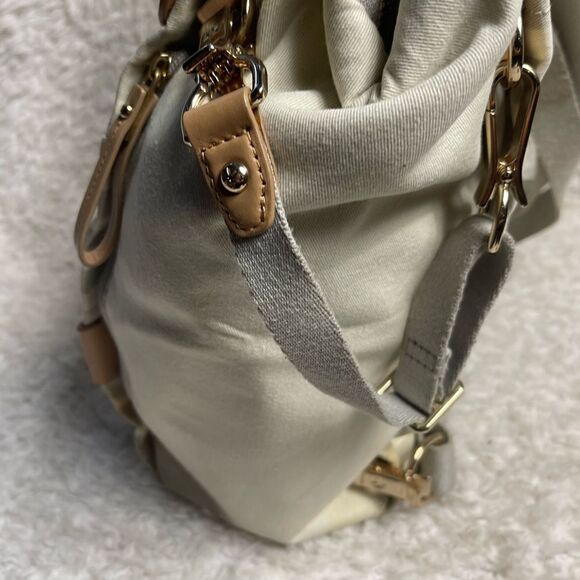 Skip Hop High line convertible Diaper Bag Beige & gray canvas tan leather straps - Picture 6 of 16